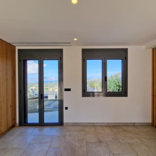 Image No.8-8 Bed Villa for sale