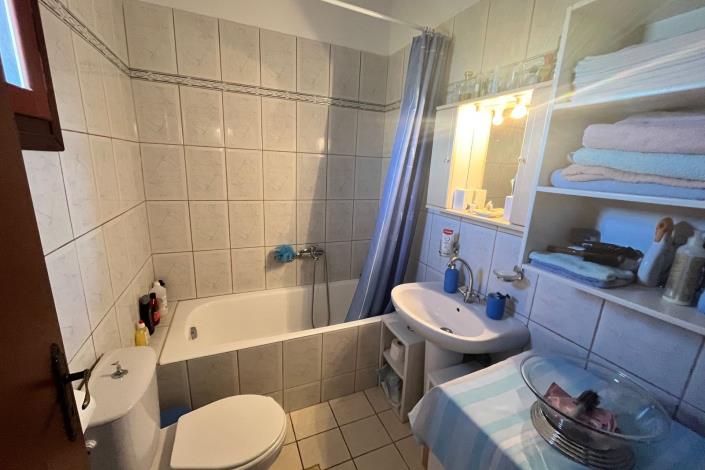 Image No.19-2 Bed Apartment for sale