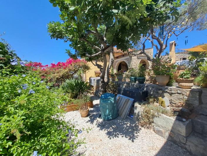 Image No.13-2 Bed House for sale