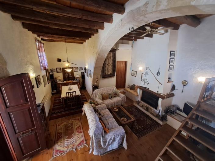 Image No.6-2 Bed House for sale