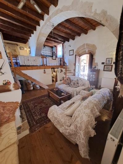 Image No.17-2 Bed House for sale