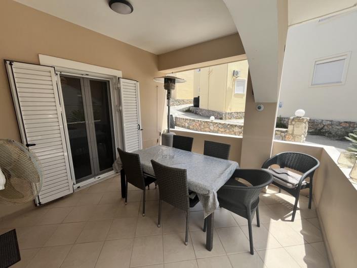 Image No.14-3 Bed Maisonette for sale