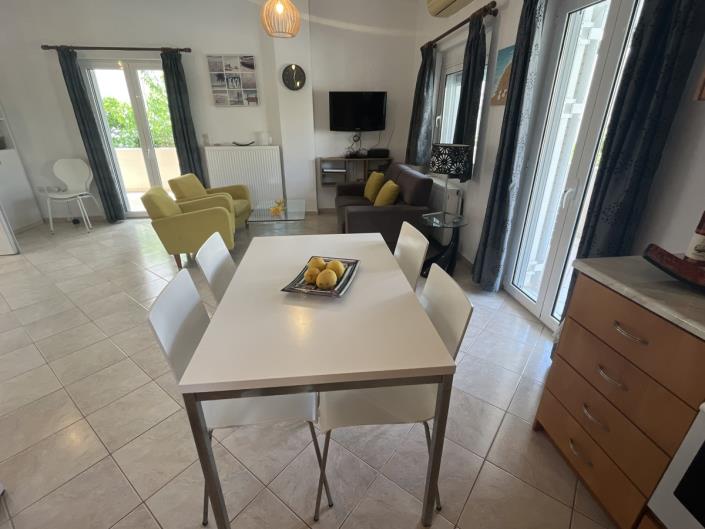 Image No.17-3 Bed Maisonette for sale