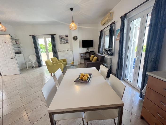 Image No.18-3 Bed Maisonette for sale