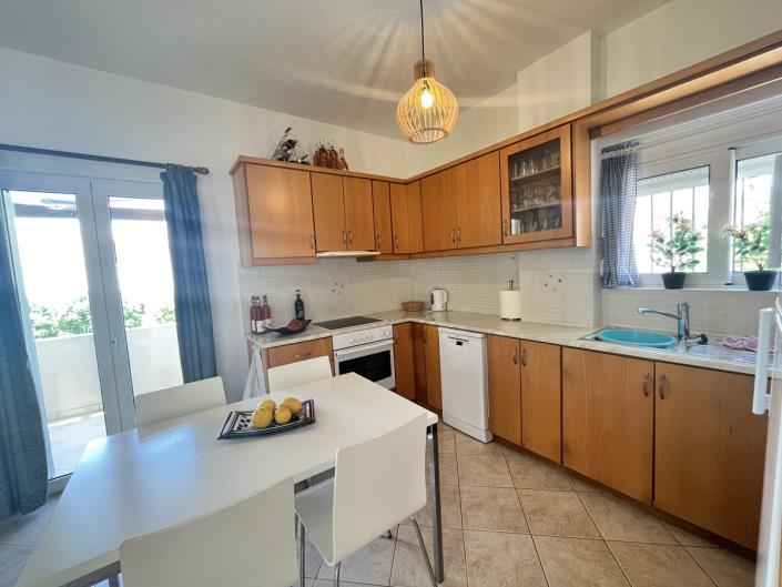 Image No.19-3 Bed Maisonette for sale