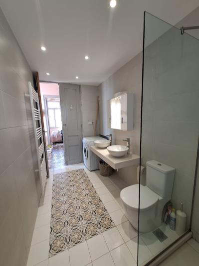 Image No.17-5 Bed House for sale