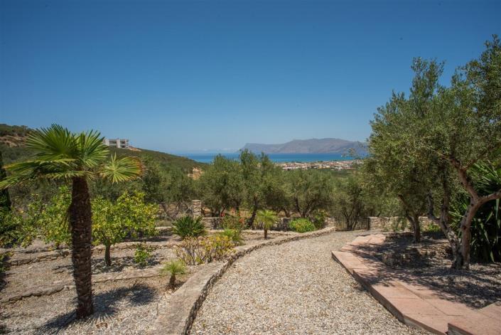 Image No.25-4 Bed Villa for sale