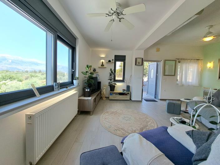 Image No.6-2 Bed House for sale