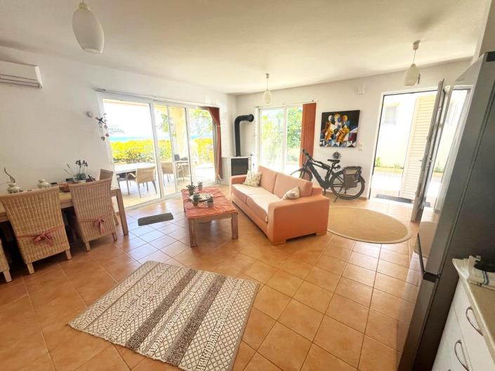 Image No.6-2 Bed House for sale