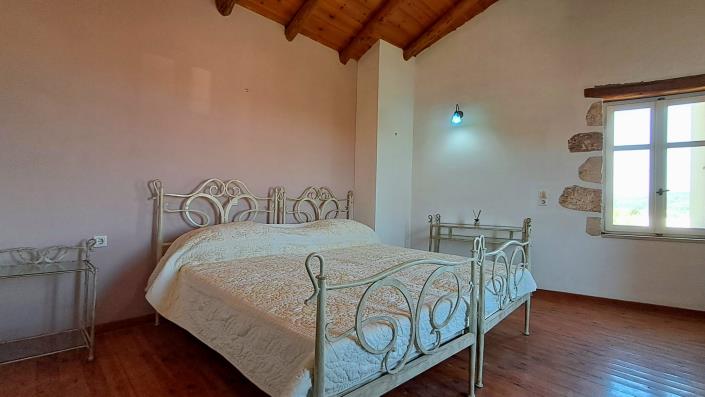 Image No.7-2 Bed House for sale