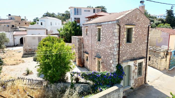 Image No.19-2 Bed House for sale