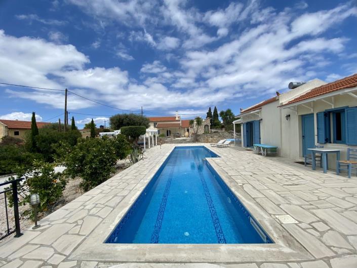 Image No.1-4 Bed Villa / Detached for sale