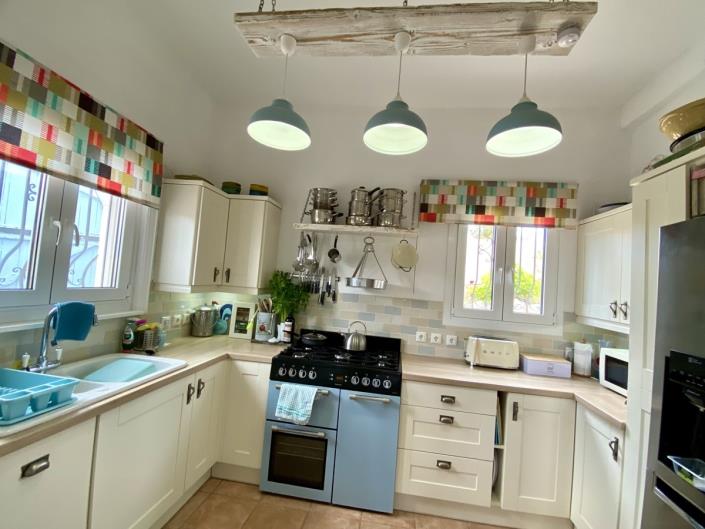 Image No.29-4 Bed Villa / Detached for sale