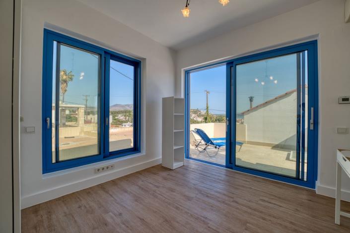 Image No.18-2 Bed House for sale