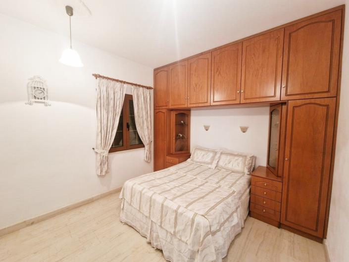 Image No.15-5 Bed House for sale