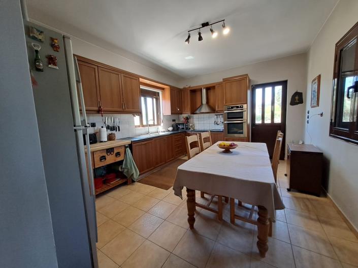 Image No.10-4 Bed Villa for sale