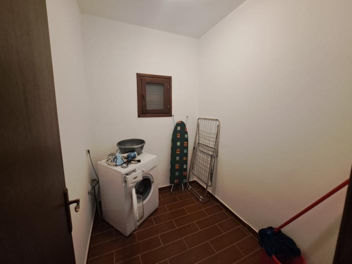 Image No.22-3 Bed Maisonette for sale