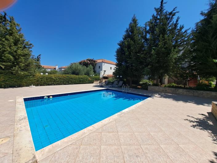 Image No.20-2 Bed Maisonette for sale