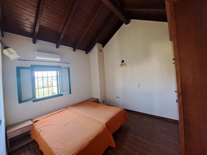 Image No.25-3 Bed House for sale