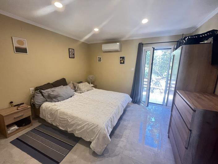 Image No.8-2 Bed Villa for sale