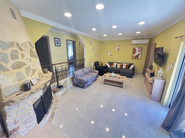 Image No.14-2 Bed Villa for sale