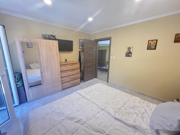 Image No.20-2 Bed Villa for sale