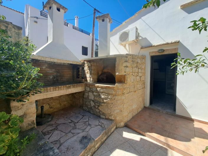 Image No.8-3 Bed House for sale