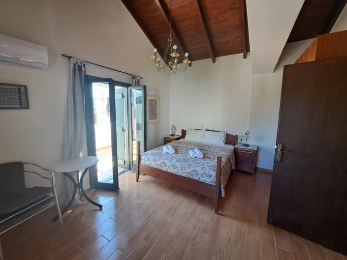 Image No.18-3 Bed House for sale