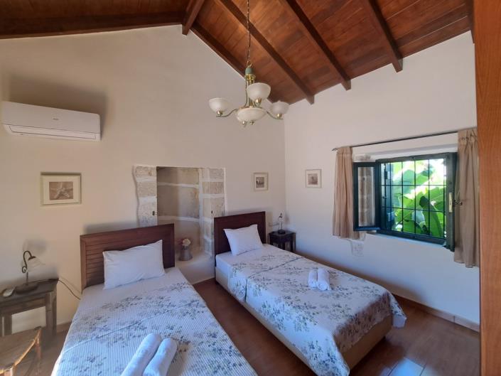 Image No.21-3 Bed House for sale