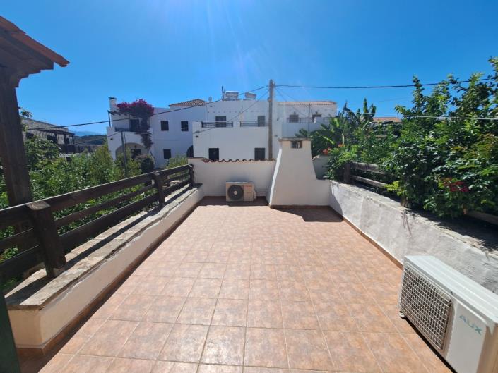 Image No.22-3 Bed House for sale