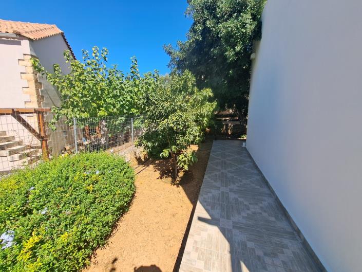 Image No.6-4 Bed House for sale