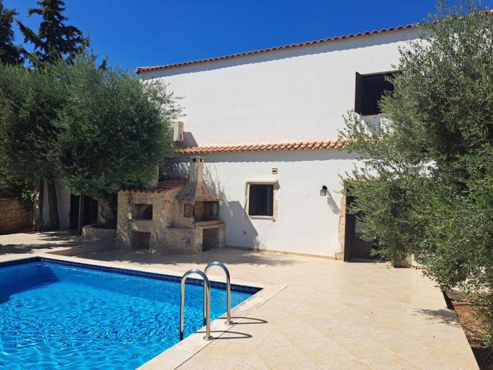 Image No.2-4 Bed House for sale