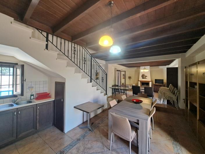 Image No.17-4 Bed House for sale