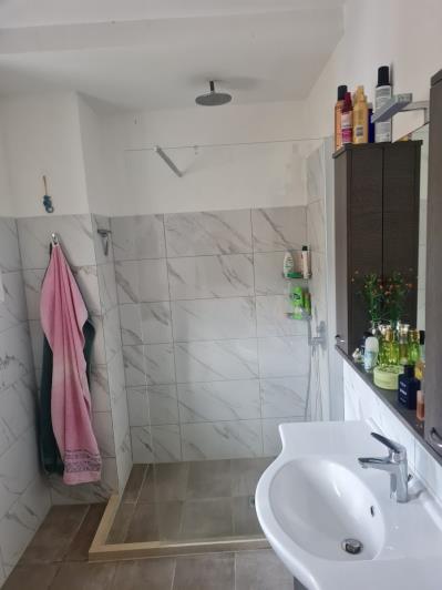 Image No.18-4 Bed House for sale