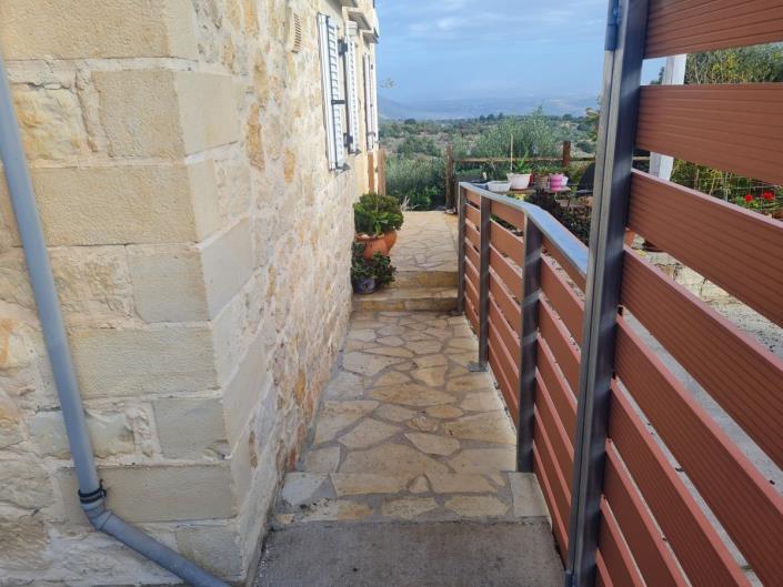 Image No.24-4 Bed House for sale