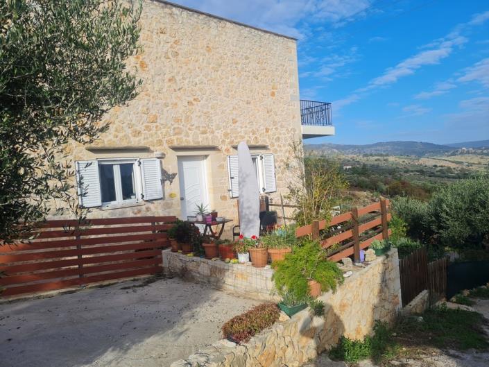 Image No.1-4 Bed House for sale