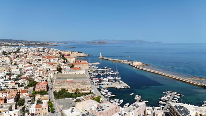 Image No.17-2 Bed Townhouse for sale