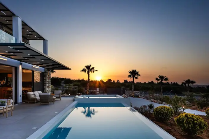 Image No.5-4 Bed Villa / Detached for sale