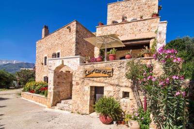 Villa-For-Sale-in-Samonas-village-11