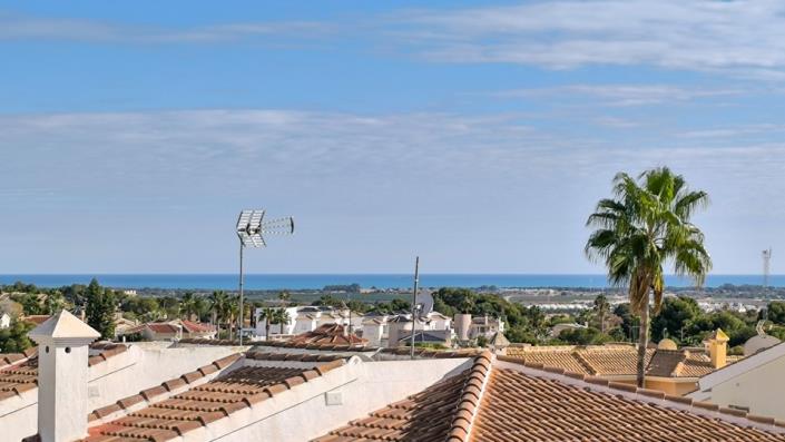 Image No.21-3 Bed Townhouse for sale