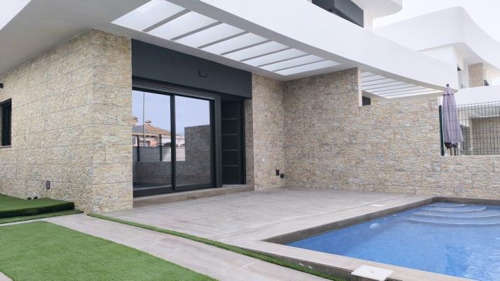 Image No.2-2 Bed Semi-Detached for sale