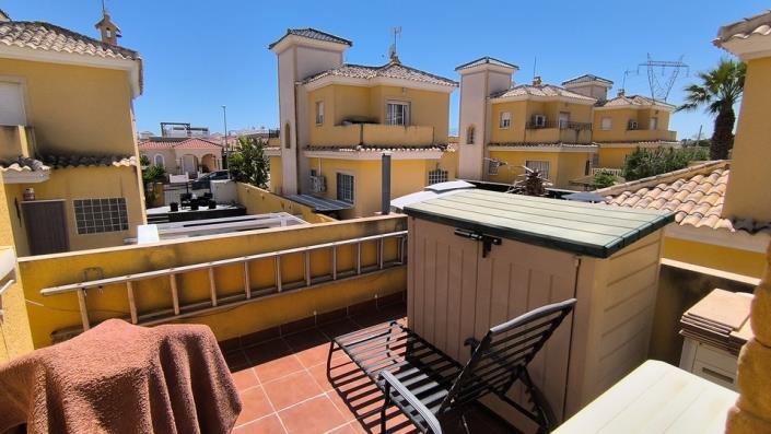 Image No.20-2 Bed Villa / Detached for sale