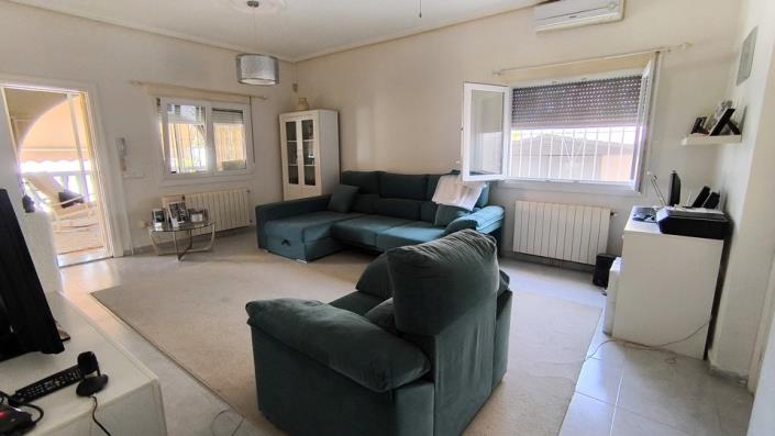 Image No.9-3 Bed Villa / Detached for sale