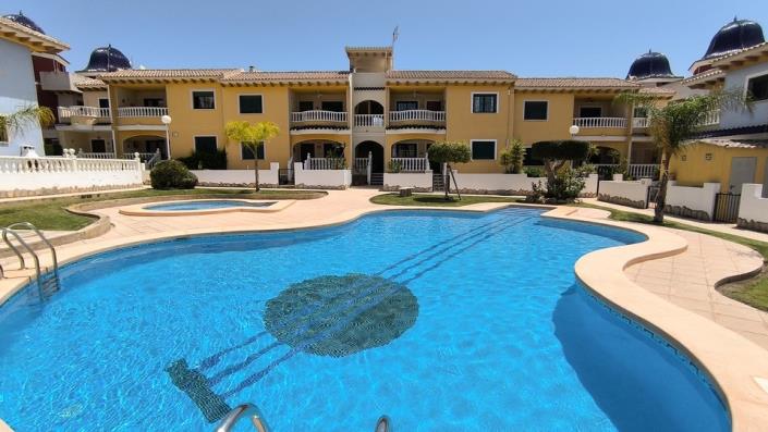 Image No.32-3 Bed Townhouse for sale