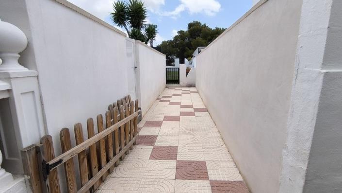 Image No.20-2 Bed Bungalow for sale