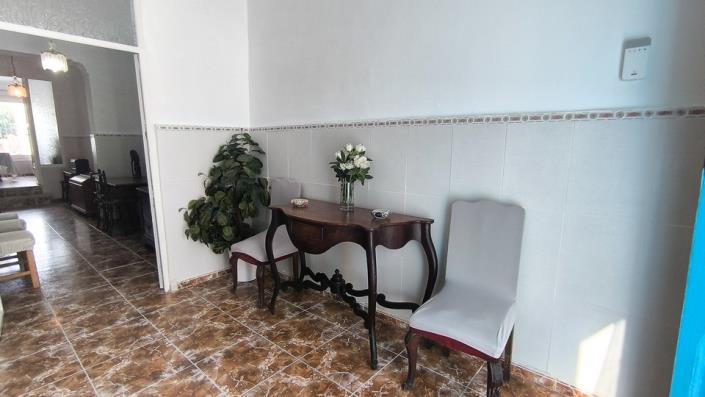 Image No.2-5 Bed Townhouse for sale