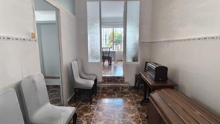 Image No.4-5 Bed Townhouse for sale