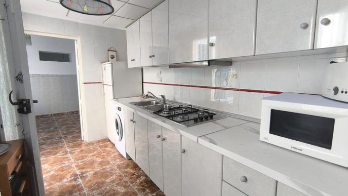 Image No.11-5 Bed Townhouse for sale