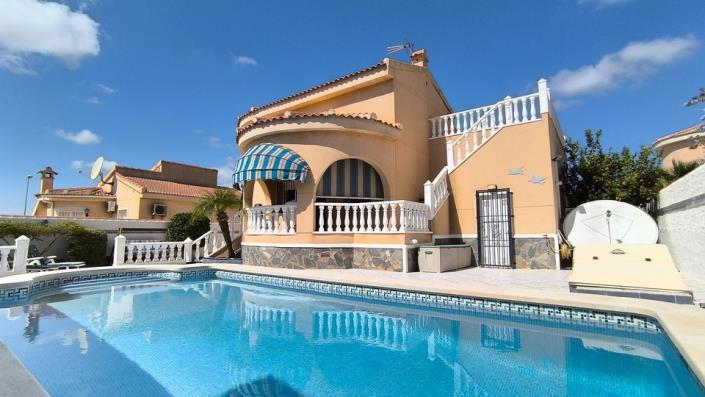 Image No.1-3 Bed Villa for sale
