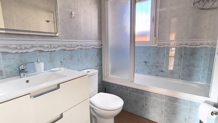 Image No.12-3 Bed Villa for sale